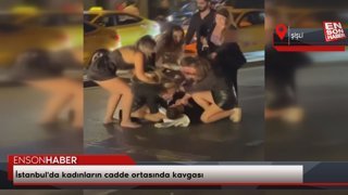 İstanbul'da kadınların cadde ortasında kavgası