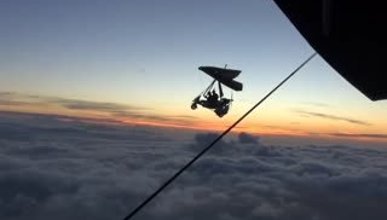 Rio Semalarında çılgın Wingsuit Uçuşu HD