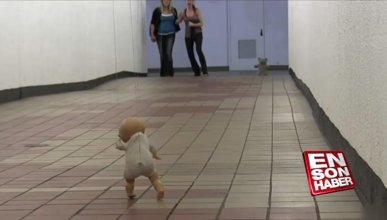 Yürüyen oyuncak bebek şakası