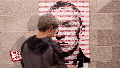 Yaptığı karalamalarla Eminem posteri oluşturan ressam