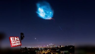 SpaceX roketinin fırlatılması sonrası meydana gelen ışık oyunları