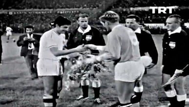 1968 Yılı Fenerbahçe-Manchester City Maçı - TRT Arşiv