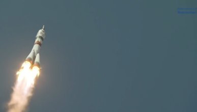 Astronotları taşıyan Soyuz MS-18 aracı fırlatıldı