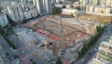 83 yıllık 5 Ocak Fatih Terim Stadı yıkıldı