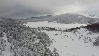 Abant Gölü'nden kar manzaraları