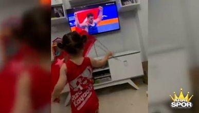 Rıza Kayaalp'in kızı Vera babasını televizyondan izledi