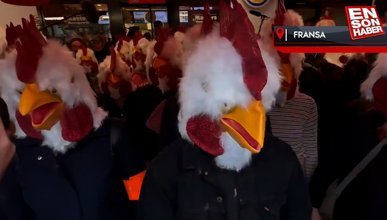 Fransa'da aktivistler tavuk maskeleriyle fast food restoranını bastı