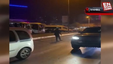 Beyoğlu'nda alkollü adam araçları tek tek durdurdu