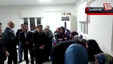 Süleyman Soylu ve Mahmut Özer'den hayatını kaybeden öğretmenin ailesine taziye ziyareti