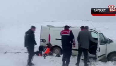Kuşmer Yaylası'nda kardan mahsur kalan vatandaşlar kurtarıldı