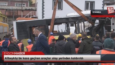 Alibeyköy'de kaza geçiren araçlar olay yerinden kaldırıldı