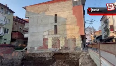 Bursa’da çökme tehlikesi olan 4 katlı bina boşaltıldı