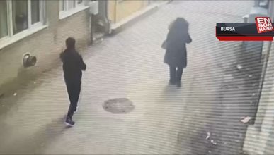 Bursa'da yolda yürüyen genç kadının telefonunu gasbetti