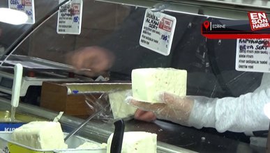 Bulgar turistler, Edirne pazarında en çok peynire ilgi gösteriyor