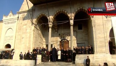 Cumhurbaşkanı Erdoğan, İstanbul'da Yeni Camii'yi ibadete açtı