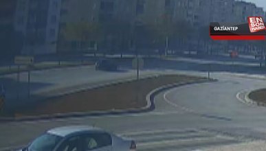 Gaziantep'te 4 kişinin yaralandığı feci kaza kamerada