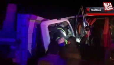 Tekirdağ’da işçi servisiyle kamyonet kafa kafaya çarpıştı