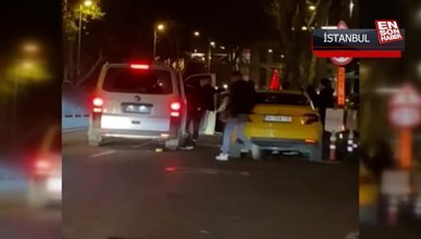 Kabataş’ta bir grup taksiciye sopalarla saldırdı