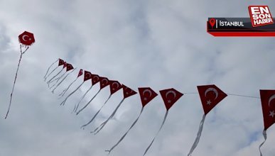 Üsküdar'da Türk bayraklı 150 uçurtma ile görsel şölen