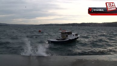 İstanbul’da lodos etkili oldu, dalgalar sahile vurdu