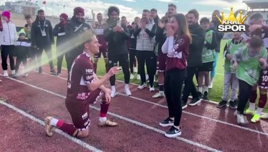Bandırmasporlu futbolcu maç sonunda evlenme teklifinde bulundu