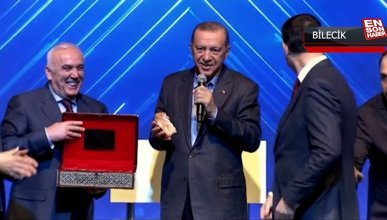 Cumhurbaşkanı Erdoğan'ın altın esprisi güldürdü