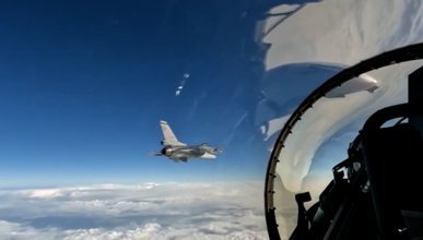 F-16'ların eğitim uçuşu