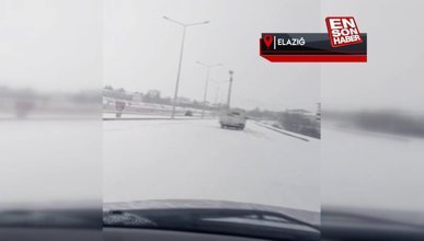 Elazığ'da bir sürücü karlı yolda pikapla drift attı