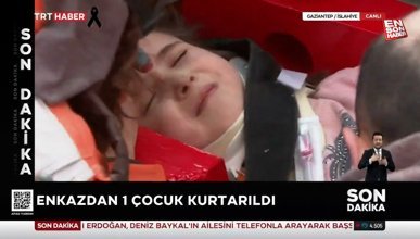 Gaziantep'te 4 yaşındaki kız çocuğu 132'inci saatte enkazdan sağ çıkarıldı