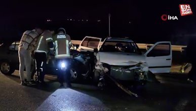 Bursa'da iki otomobilin çarpışması sonucu 6 kişi yaralandı