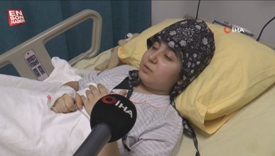 Enkaz altında 8 yaşındaki oğlunu emziren anne dehşet anlarını anlattı