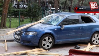 Denizli'de kuvvetli rüzgar çatıları uçurdu: 6 otomobil hasar gördü