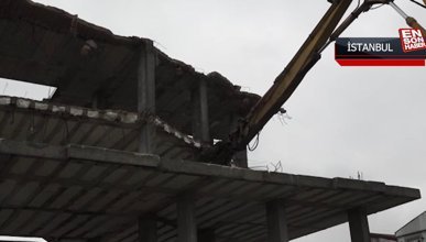 Büyükçekmece'de kaçak inşa edilen 24 yapının yıkımı gerçekleştirildi