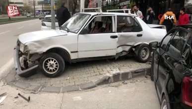 Gaziantep'te bir saat önce devrini aldıkları araçla kaza yaptılar
