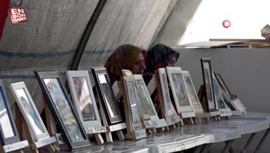 Evlat nöbetindeki ailelerden çocuklarına ‘teslim ol’ çağrısı