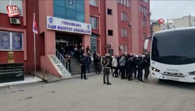 Hakkari’de polisle çatışan eylemcilere dev operasyon