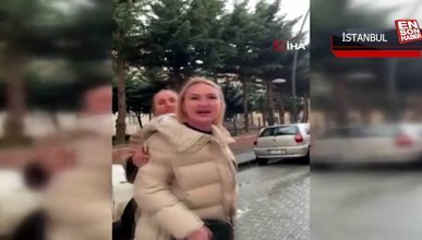 Ters yöne girdi, yol verilmeyince aracı tekmeledi