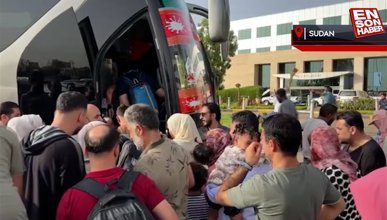 Sudan'daki Türk vatandaşlarının tahliyesi devam ediyor