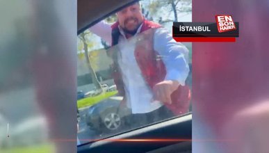 İstanbulda yol vermeyen otomobilin camı ve aynasını kırdı