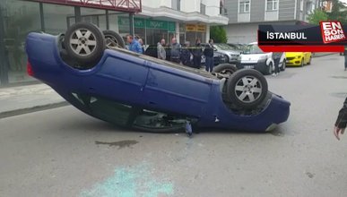 Sancaktepe'de devrilen otomobilin sürücüsü yaralandı