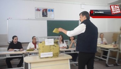 TİP Başkanı Erkan Baş oyunu kullandı