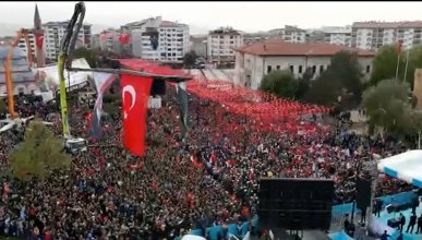 Cumhurbaşkanı Erdoğan'ın gecikmeli Sivas buluşması: 100 bin kişi katıldı