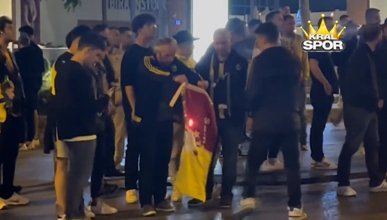 Fenerbahçeliler, Bağdat Caddesi'nde Galatasaray taraftarına saldırdı