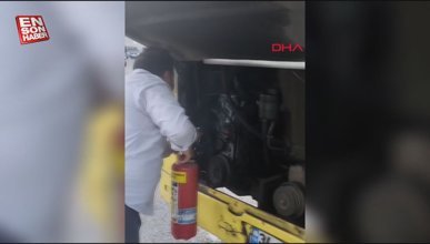 Kağıthane'de otobüsün yanan motorunu üfleyerek söndürmeye çalıştı