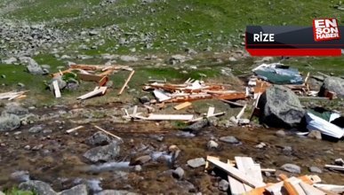 Rize'nin yaylarında kar kalktı: 12 ev ve 1 mescit yıkıldı