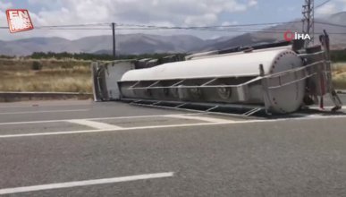 Malatya-Elazığ karayolunda yakıt dolu tanker devrildi