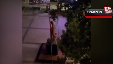 Trabzon’daki Atatürk heykeline balyozla saldırı anı ortaya çıktı