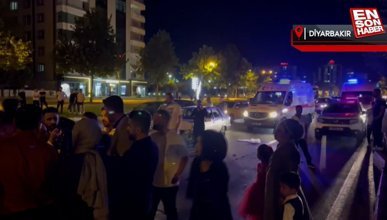 Diyarbakır'daki düğün konvoyunda 3 araç kazaya karıştı