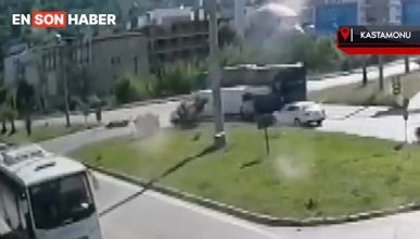 Kastamonu'da motosikletlerin çarpıştığı kaza kamerada