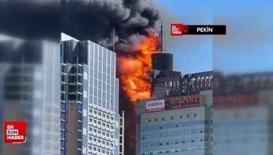 Çin’de bir iş merkezi alev alev yandı